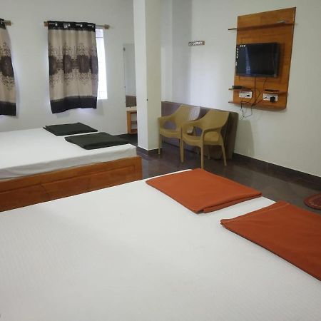 Thirumala Inn 옐라기리 외부 사진